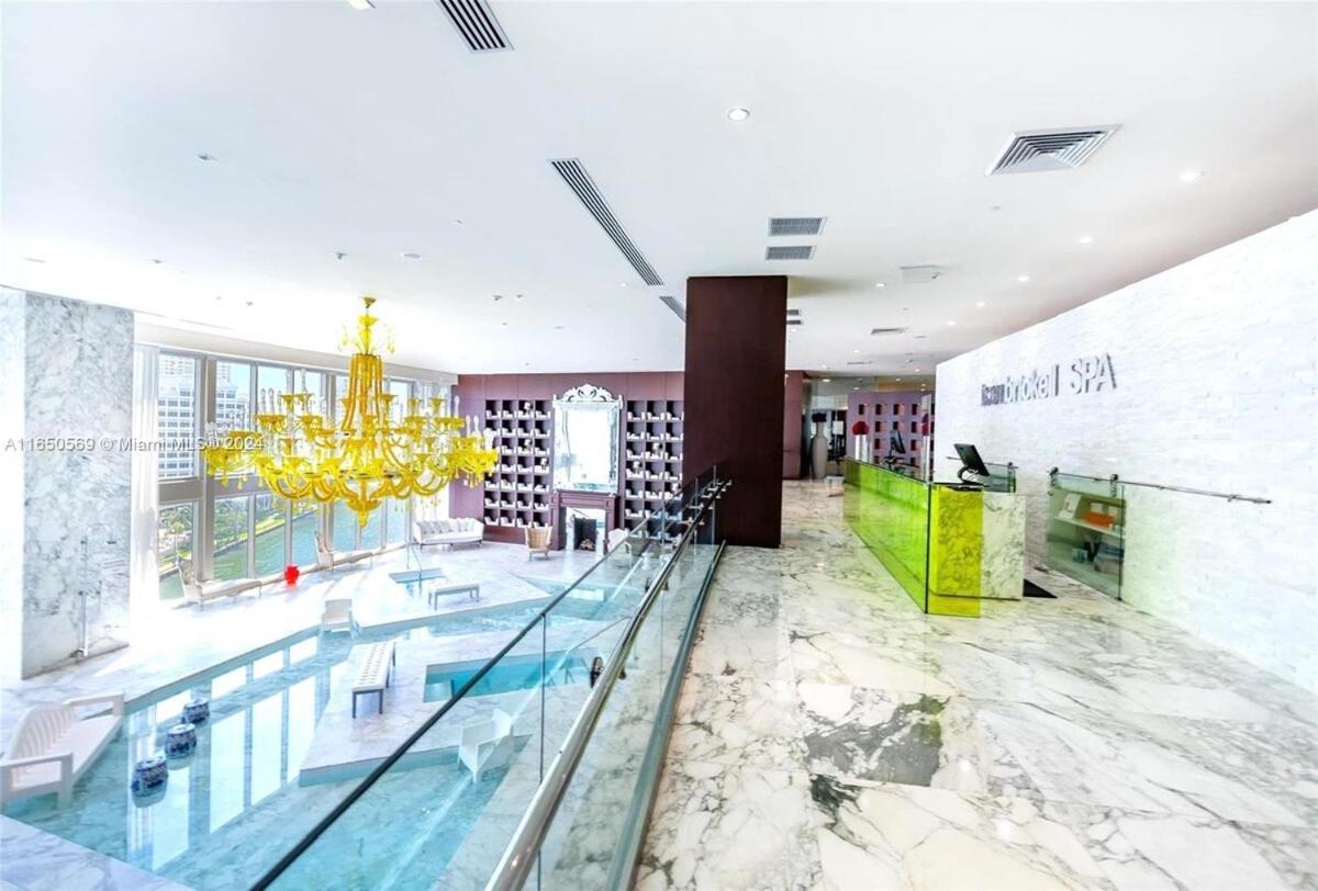 Charming Ocean View 2br 1ba Icon Brickell Apartamento *